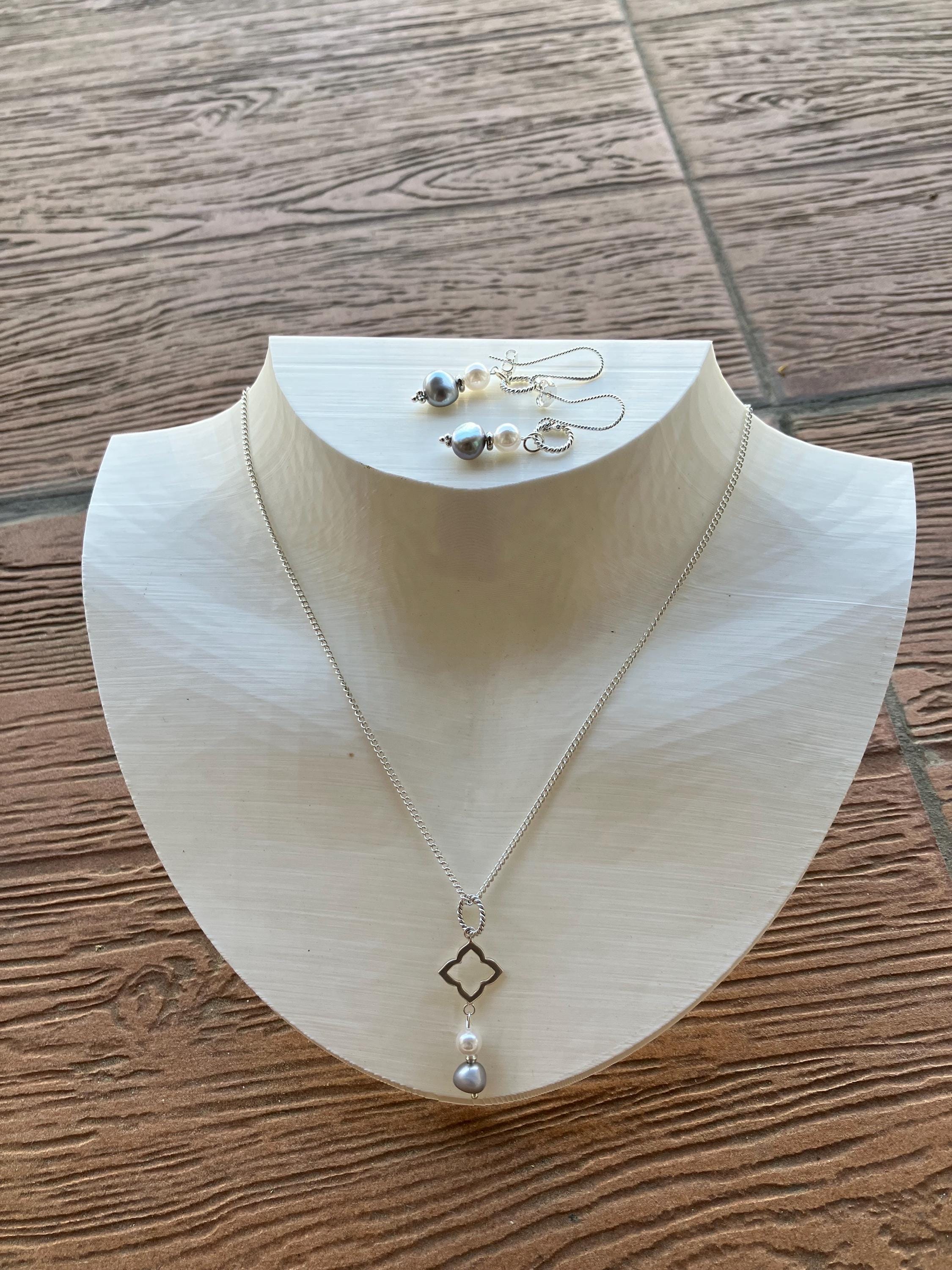 Collier argent, boucle en argent 925, perles d eau douce grise, chic minimaliste, classique