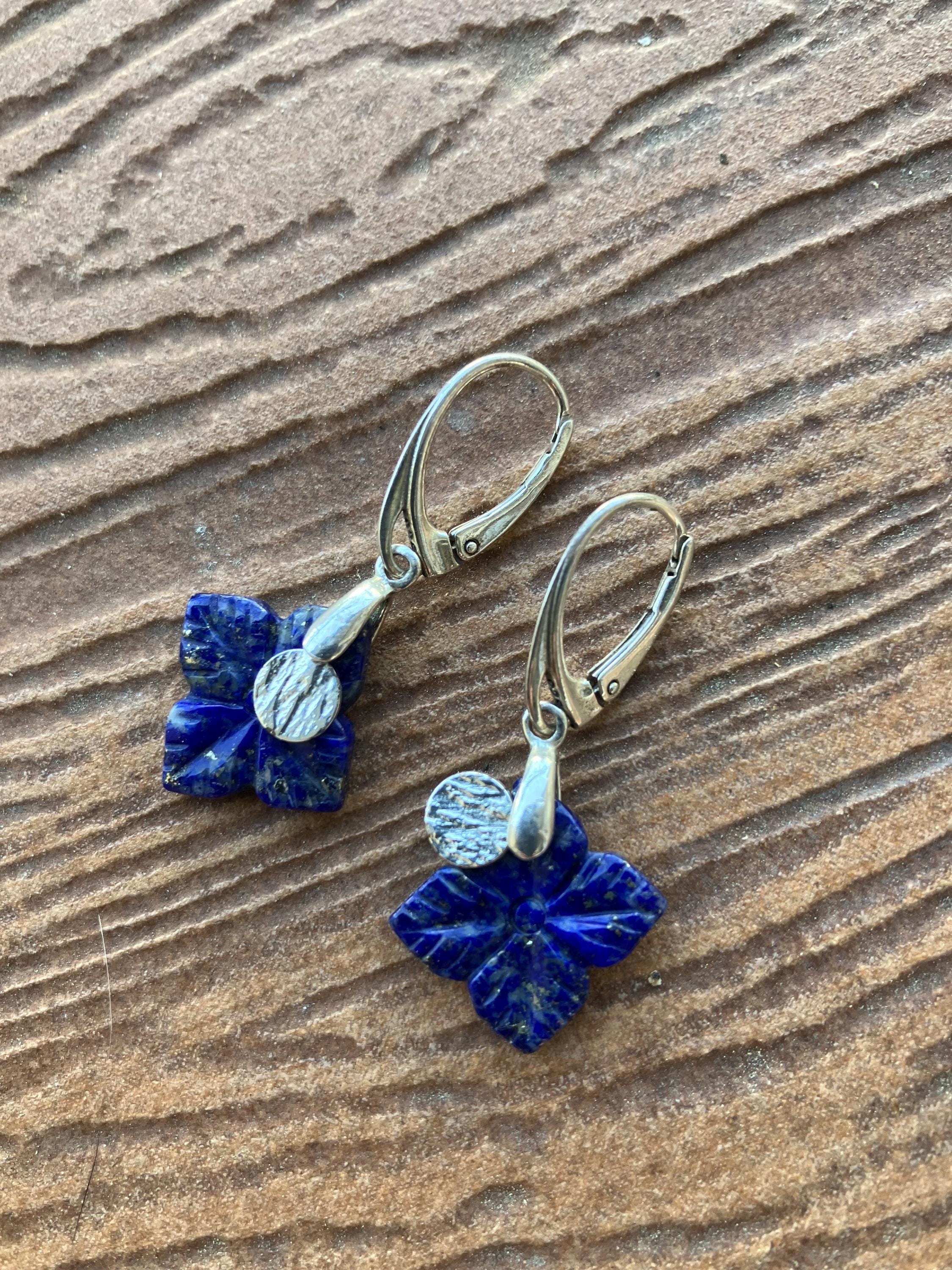 Boucles, boucles d oreille argent , boucles bleues, lapis lazuli, boucles etoile, semi precieuse