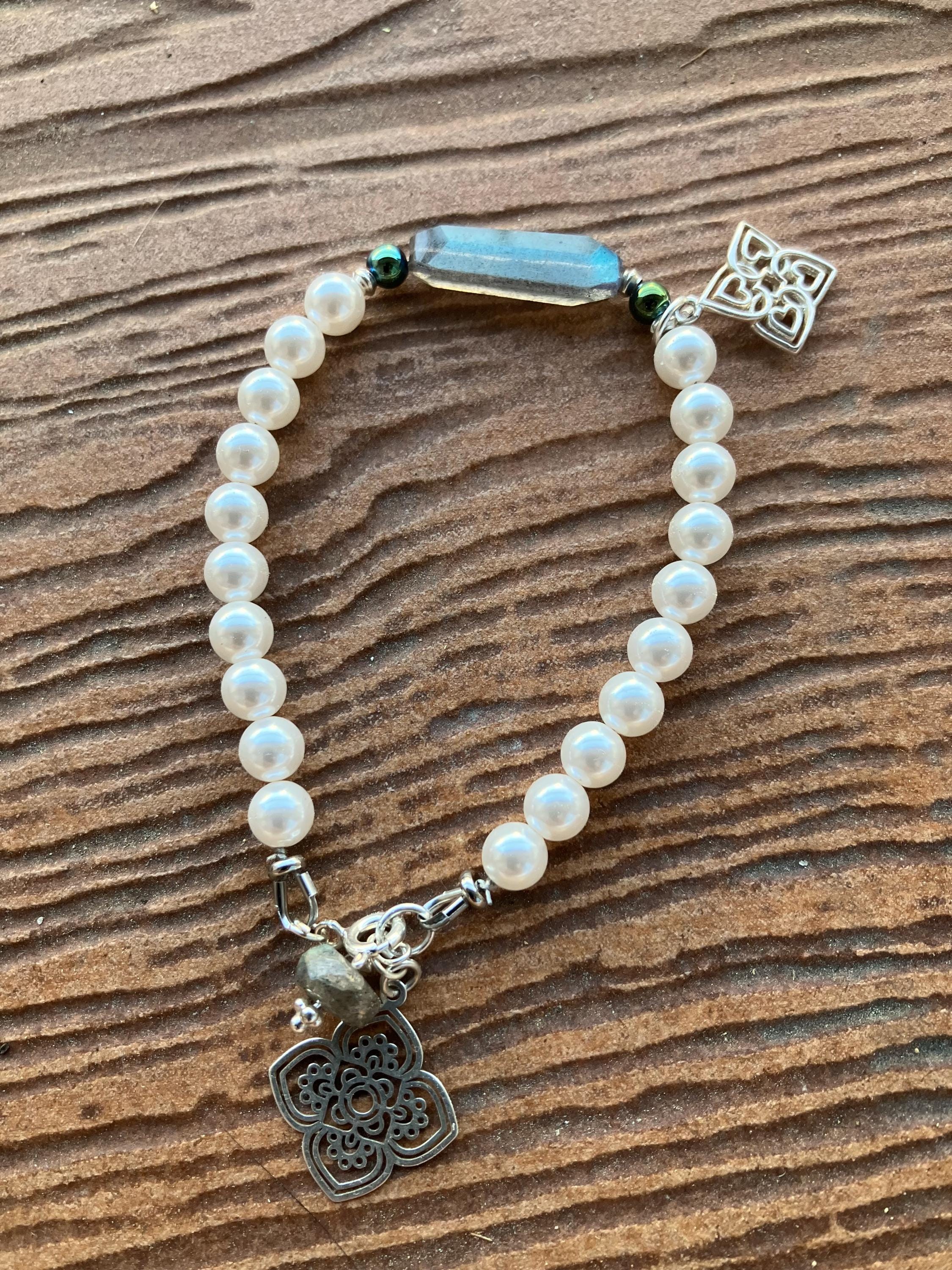 Bracelet chic minimaliste, bracelet perles et labradorite, bracelet tendance, bracelet argent, fête des mères