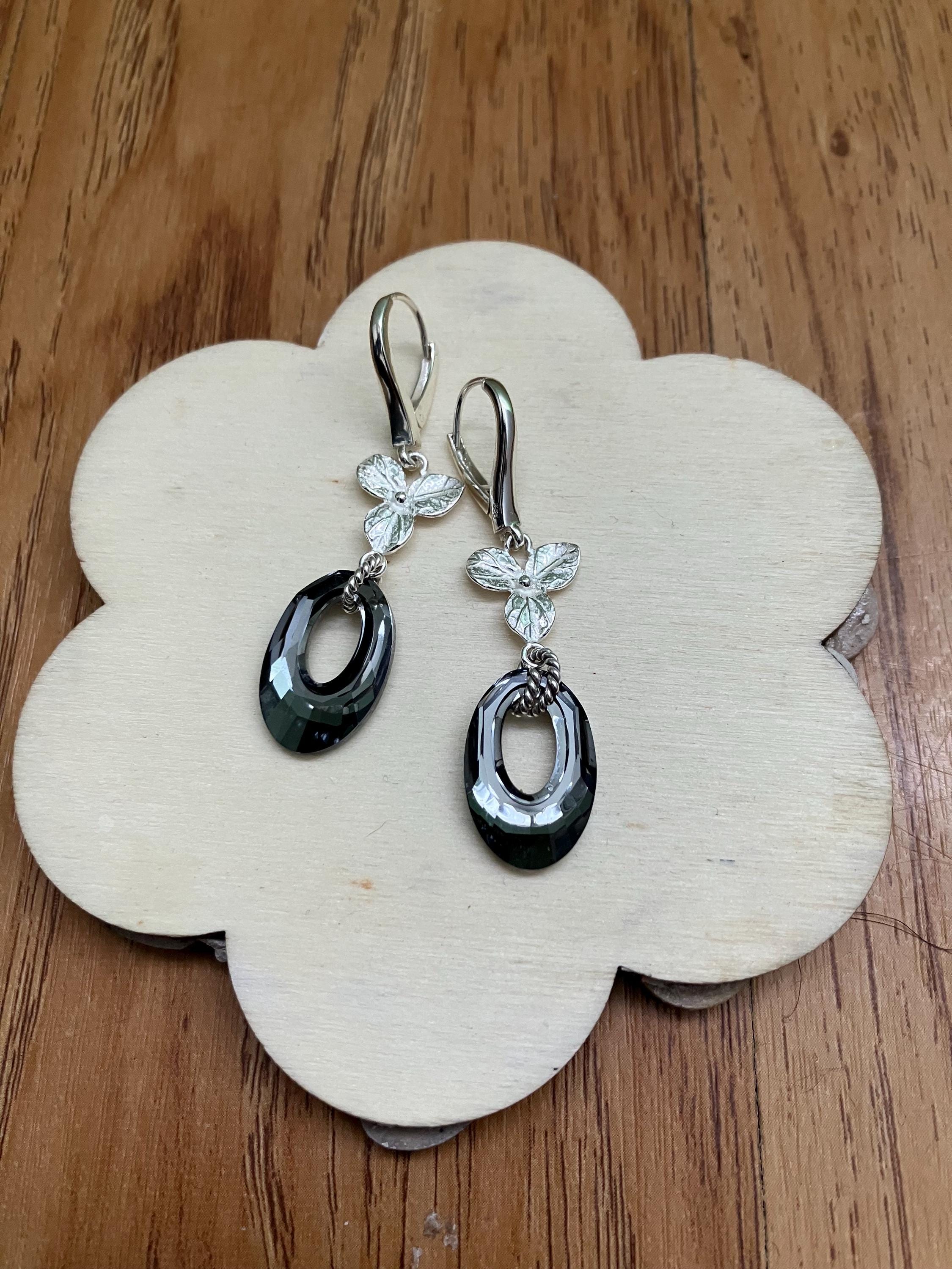 Boucles, boucles d oreilles cristal Swarovski, boucles argent 925, boucles fleur, boucles grises, boucles argent