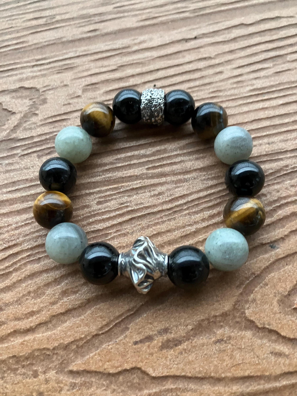 bracelet original semi précieuse en labradorite brute, onyx brillant et œil de tigre