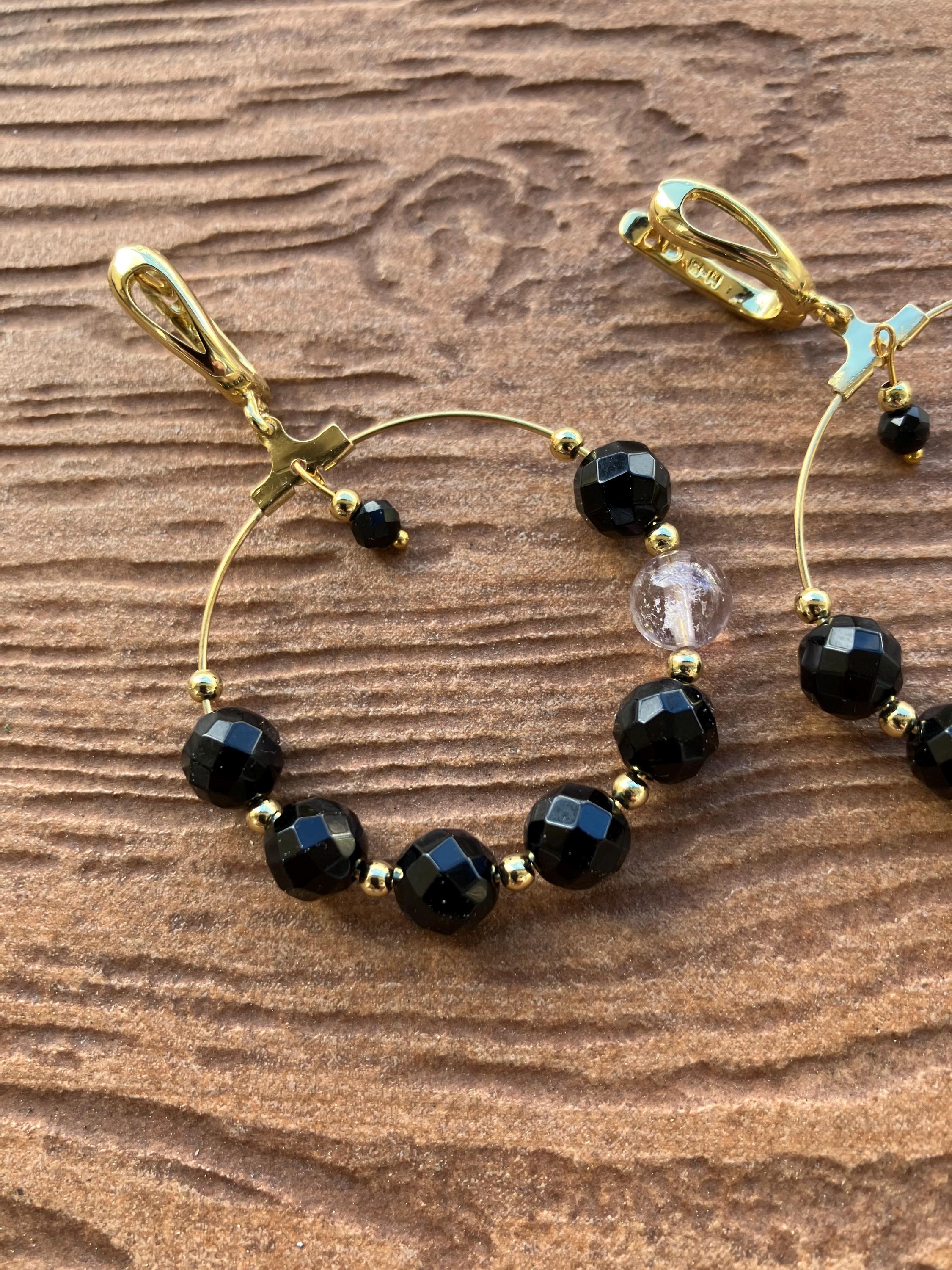 créoles modernes semi précieuse onyx noir facette, ametrine et plaqué or