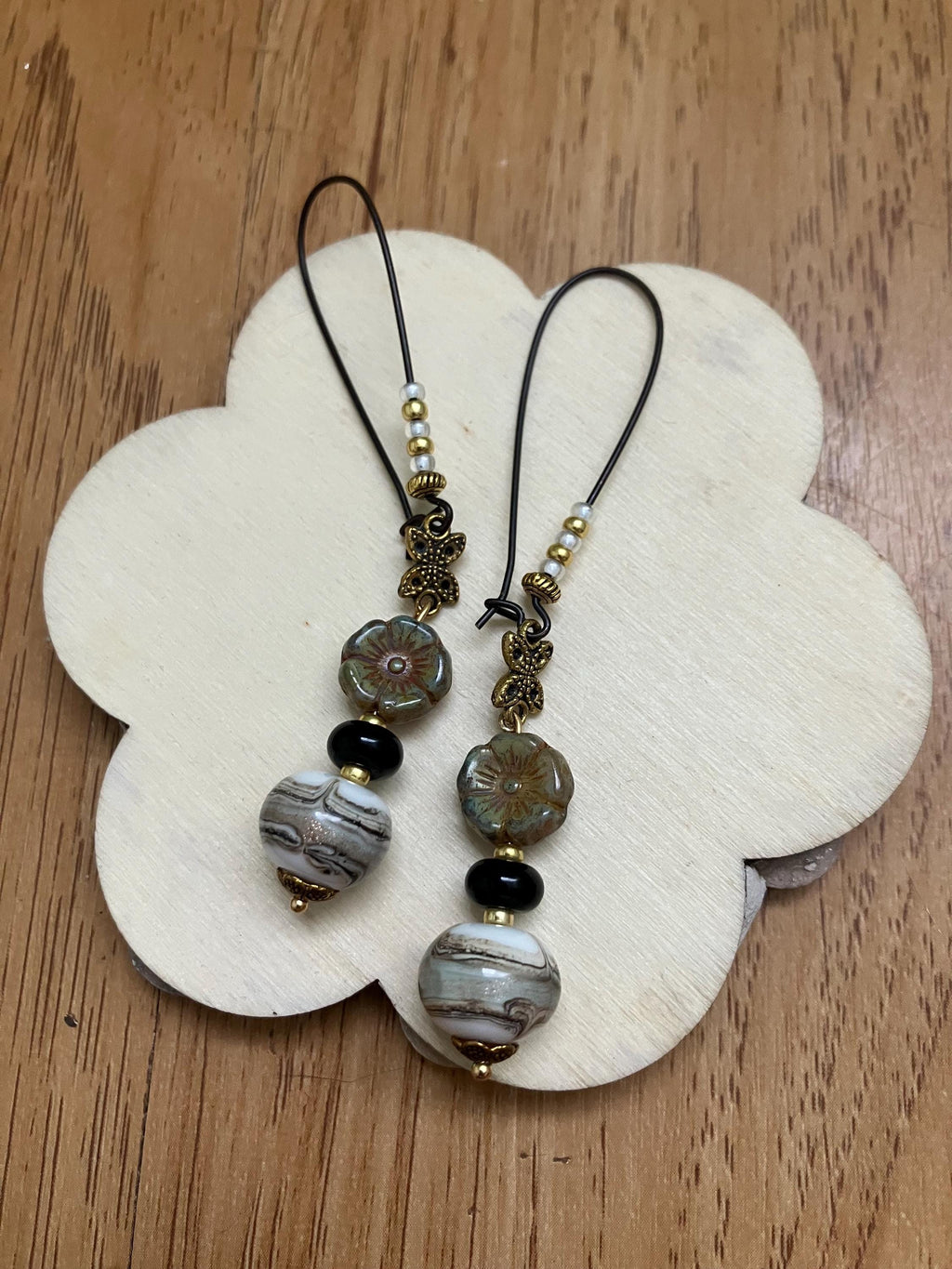 Boucles, longues boucles romantiques, verre filé d art, verre tchèque, cuivre oxydé