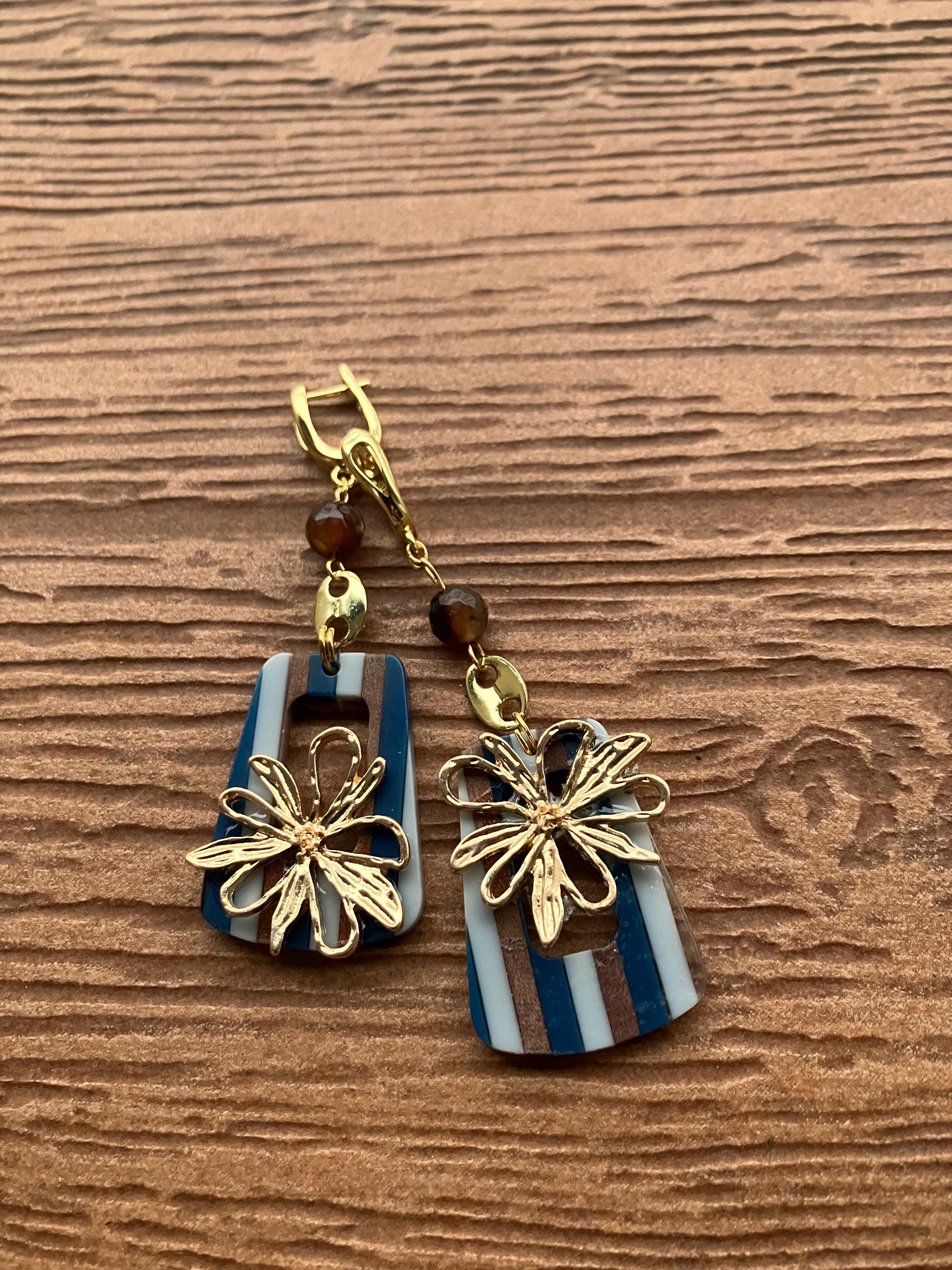 boucles pendantes artistiques en résine et bois, plaqué or, semi précieuse et zamac