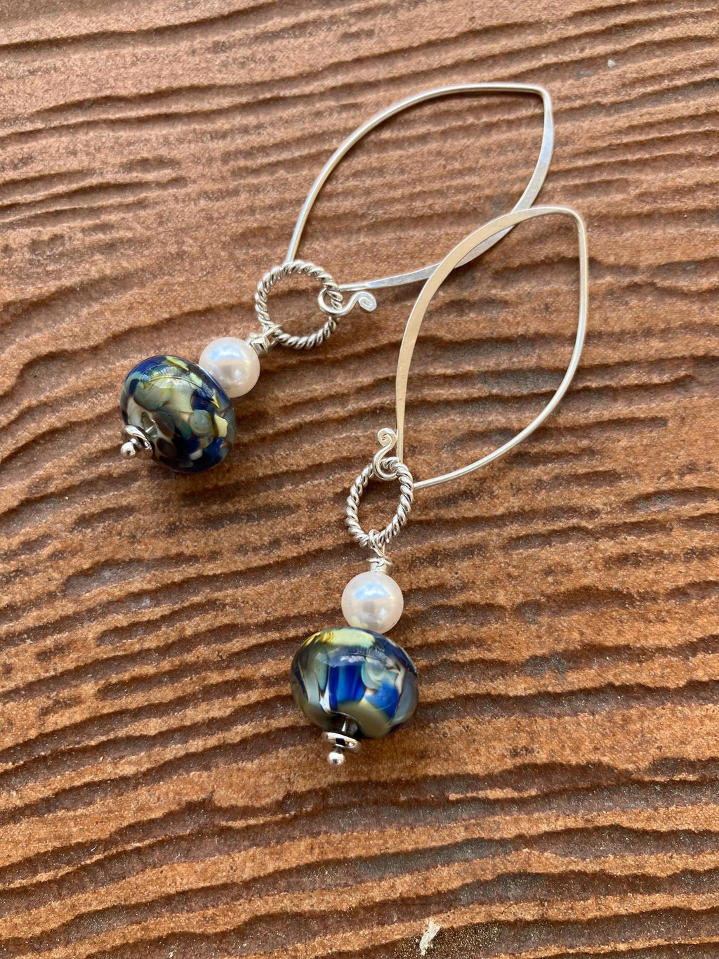 Boucles, boucles classiques, boucles argent 925, verre filé au chalumeau