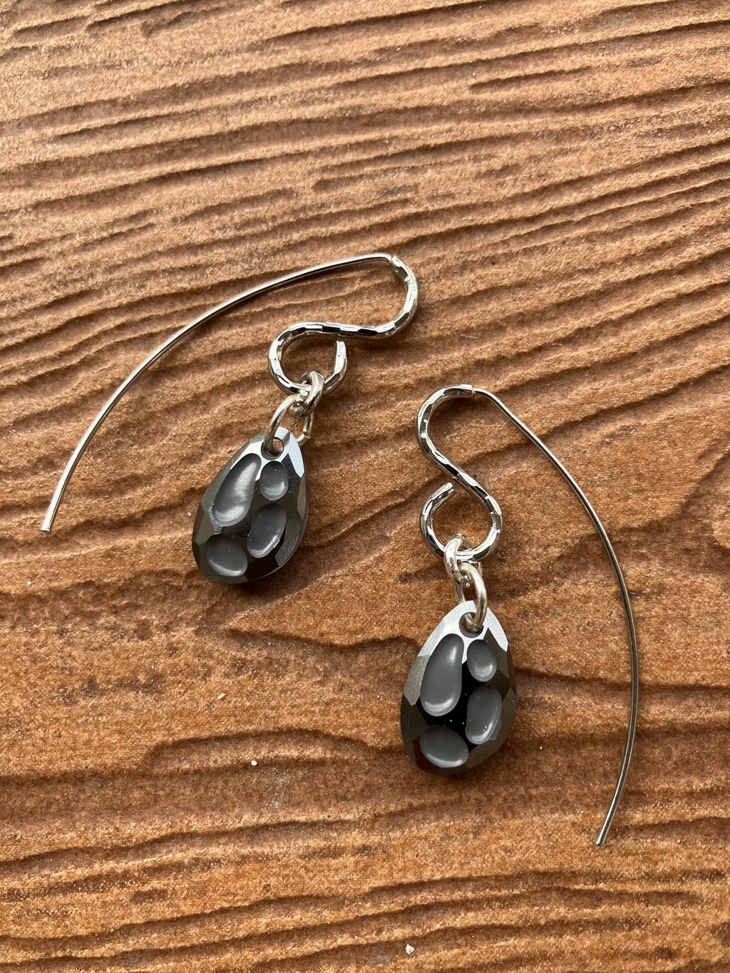 boucles modernes argent 925 et cristaux bleus radiolaires autrichiens