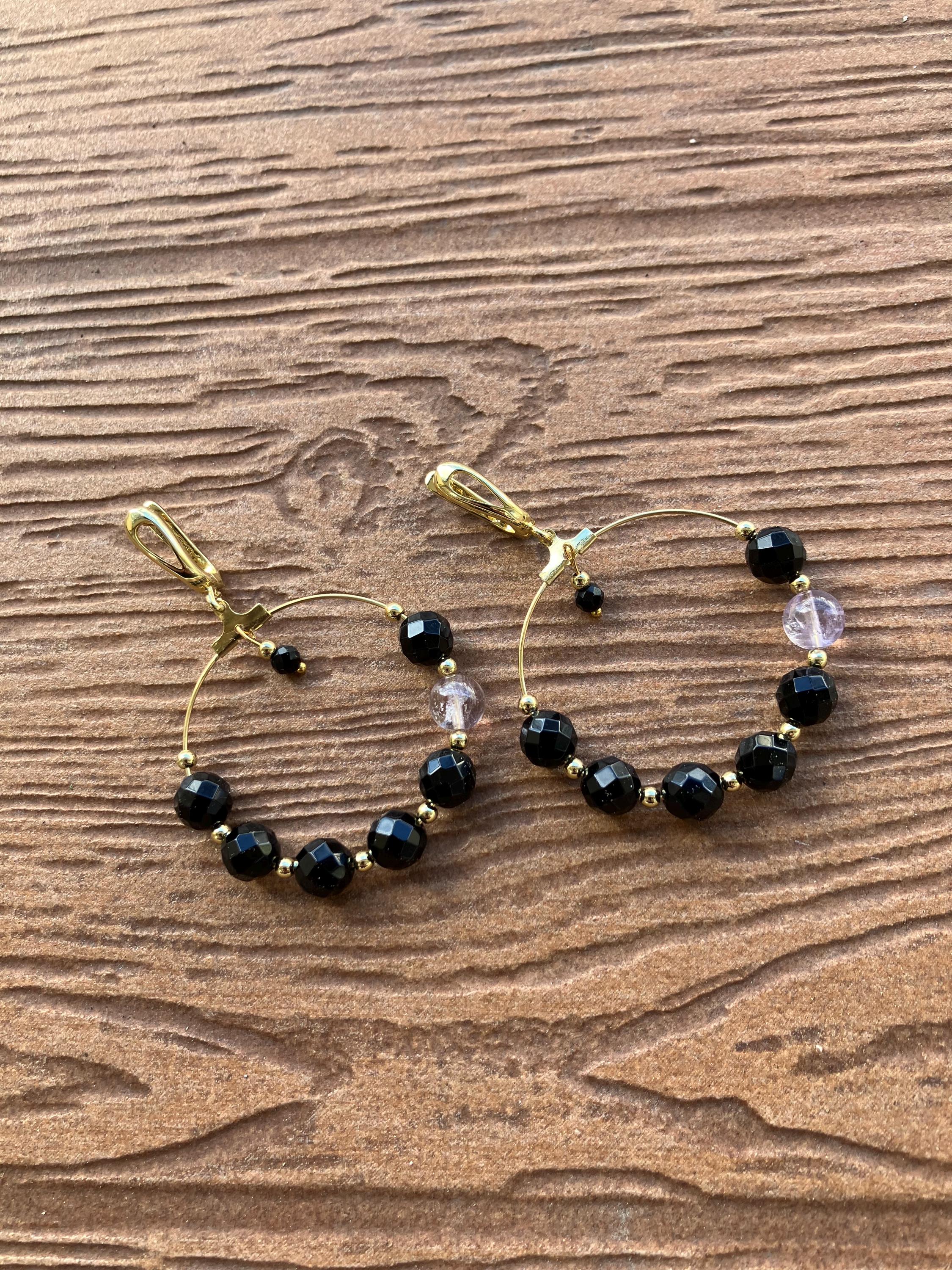 créoles modernes semi précieuse onyx noir facette, ametrine et plaqué or