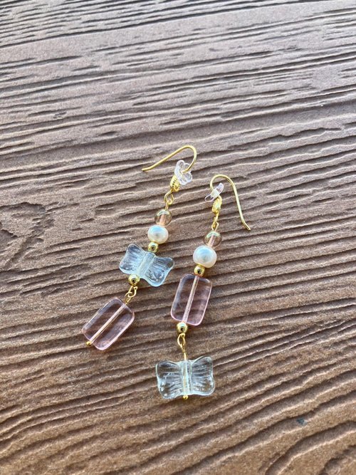 boucles dépareillées papillon vintage rétro chic avec perles de culture