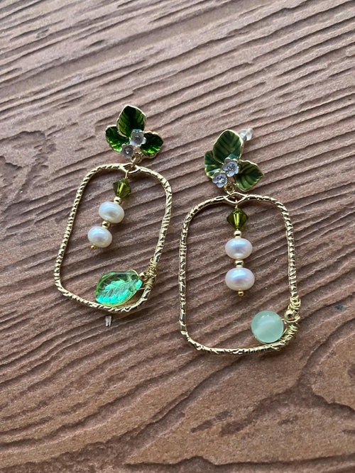 boucles bohème rétro anneaux rectangulaires martelés, perles de culture, aventurine et cristal Swarovski