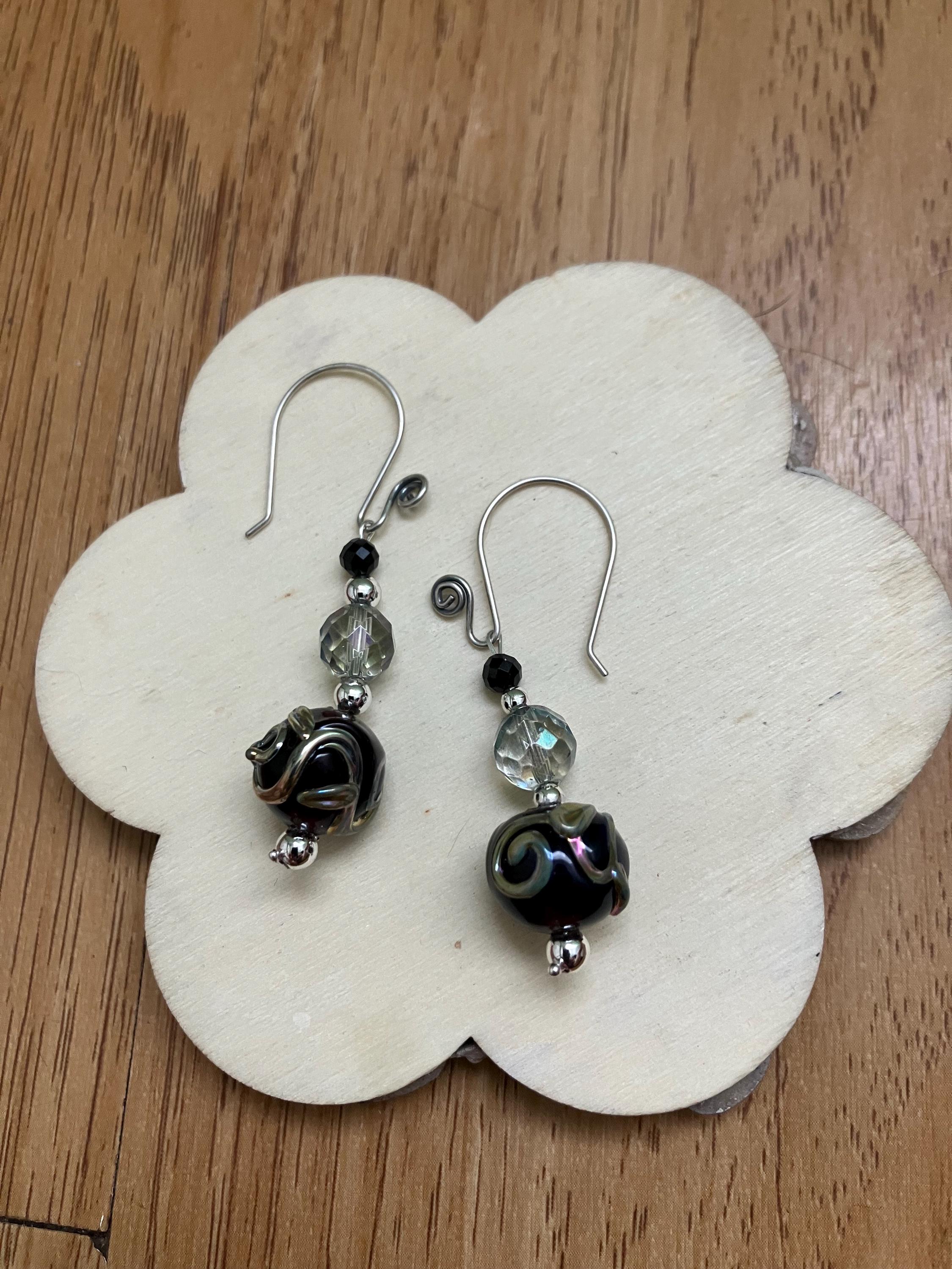 Boucles, Boucles semi précieuse, onyx, cristal de quartz , verre filé d art, argent 925 oxyde