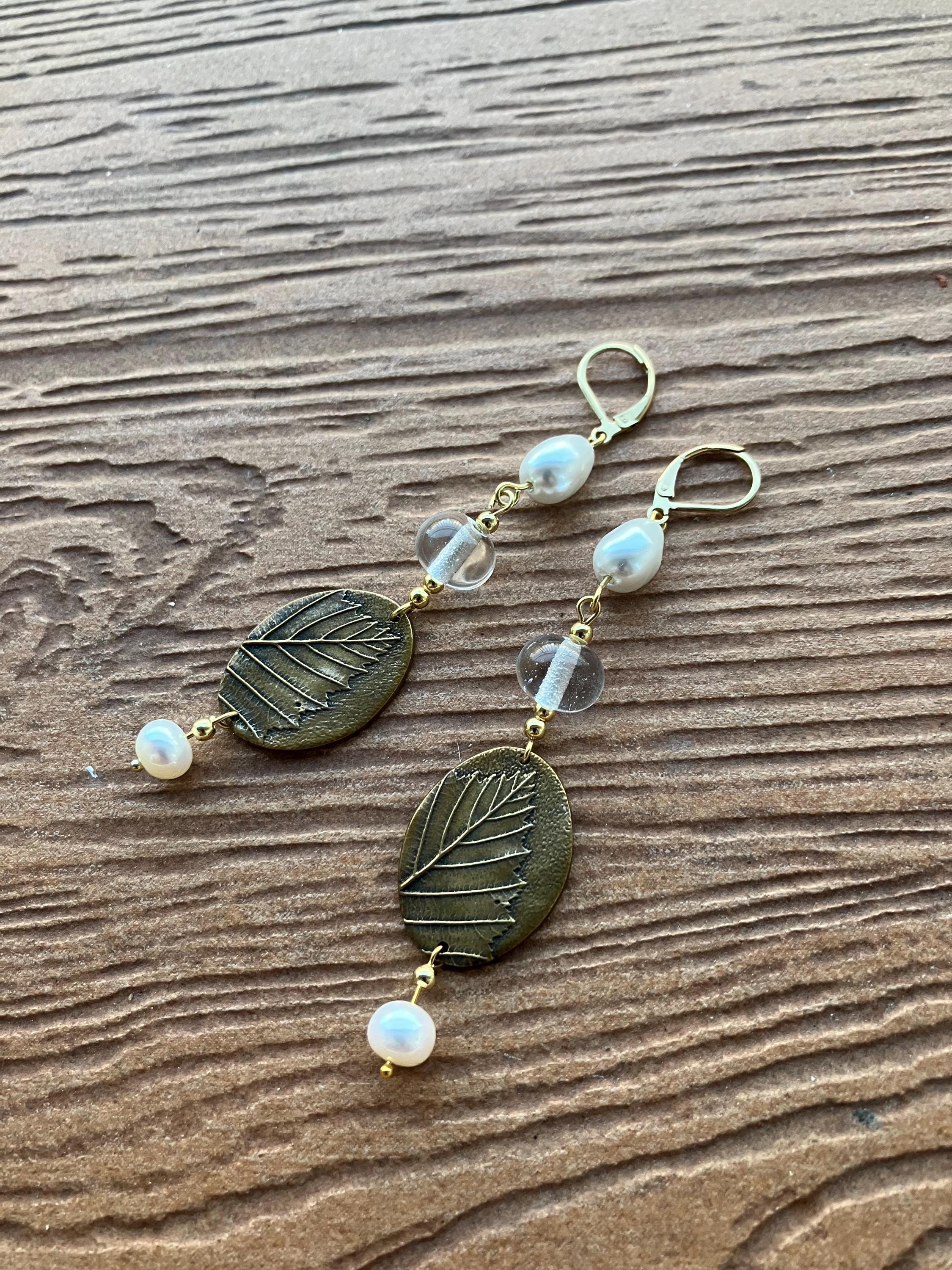 boucles pendantes en bronze massif, plaqué or, perle d eau douce véritable et nacre Swarovski