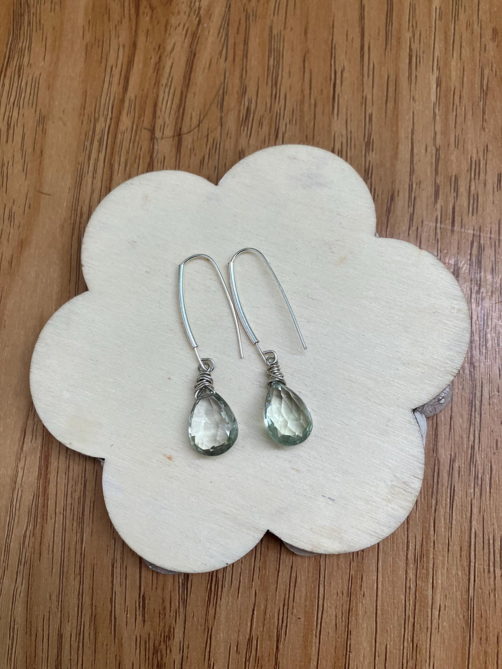 boucles d oreille en argent 925 et semi précieuse goutte améthyste vert pale