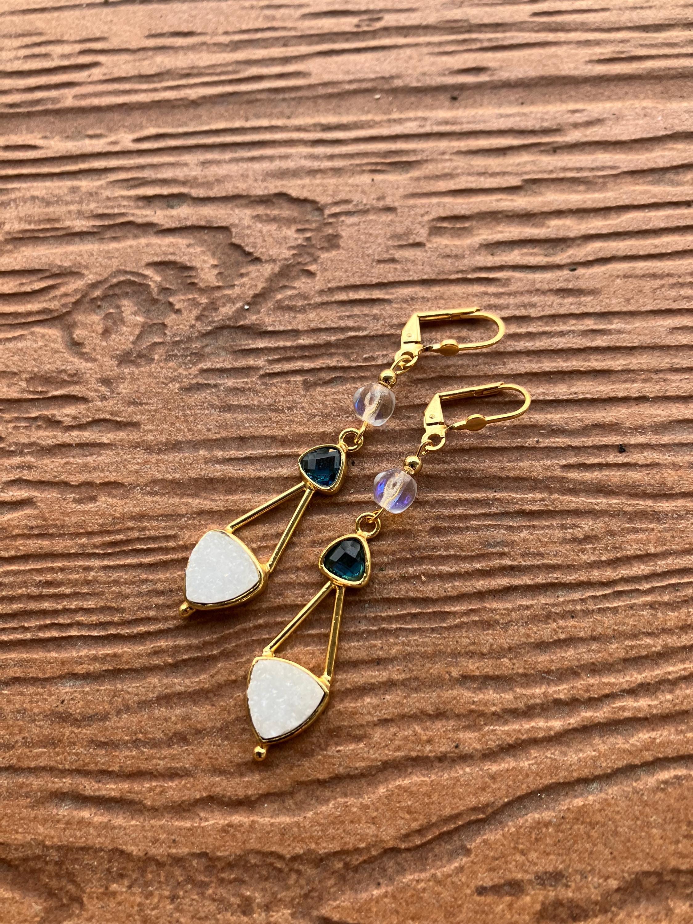 boucles chic minimaliste semi précieuse agate blanche druzy et topaze