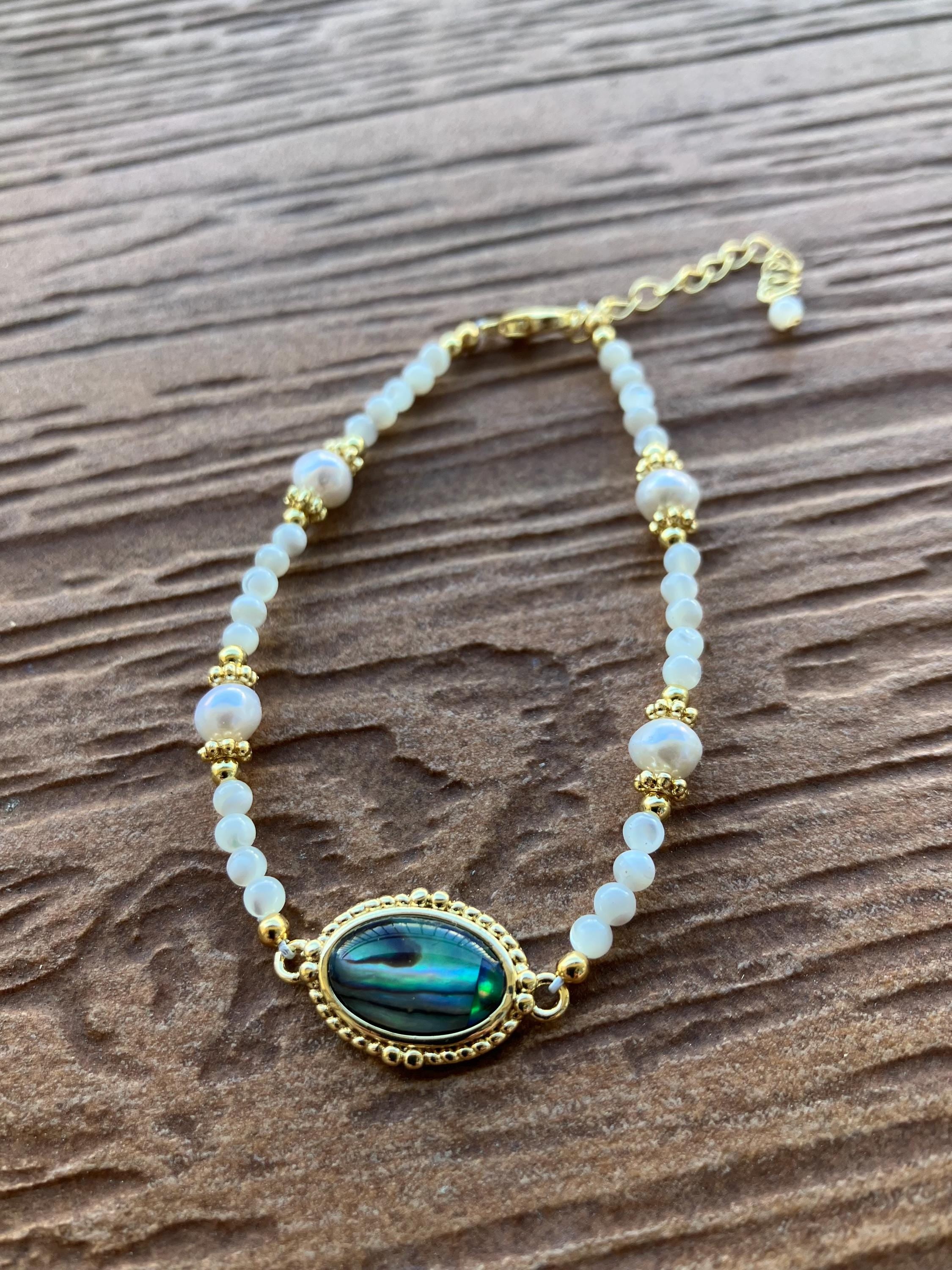 bracelet chic pierres nacre naturelles et perles de culture, connecteur en ormeau