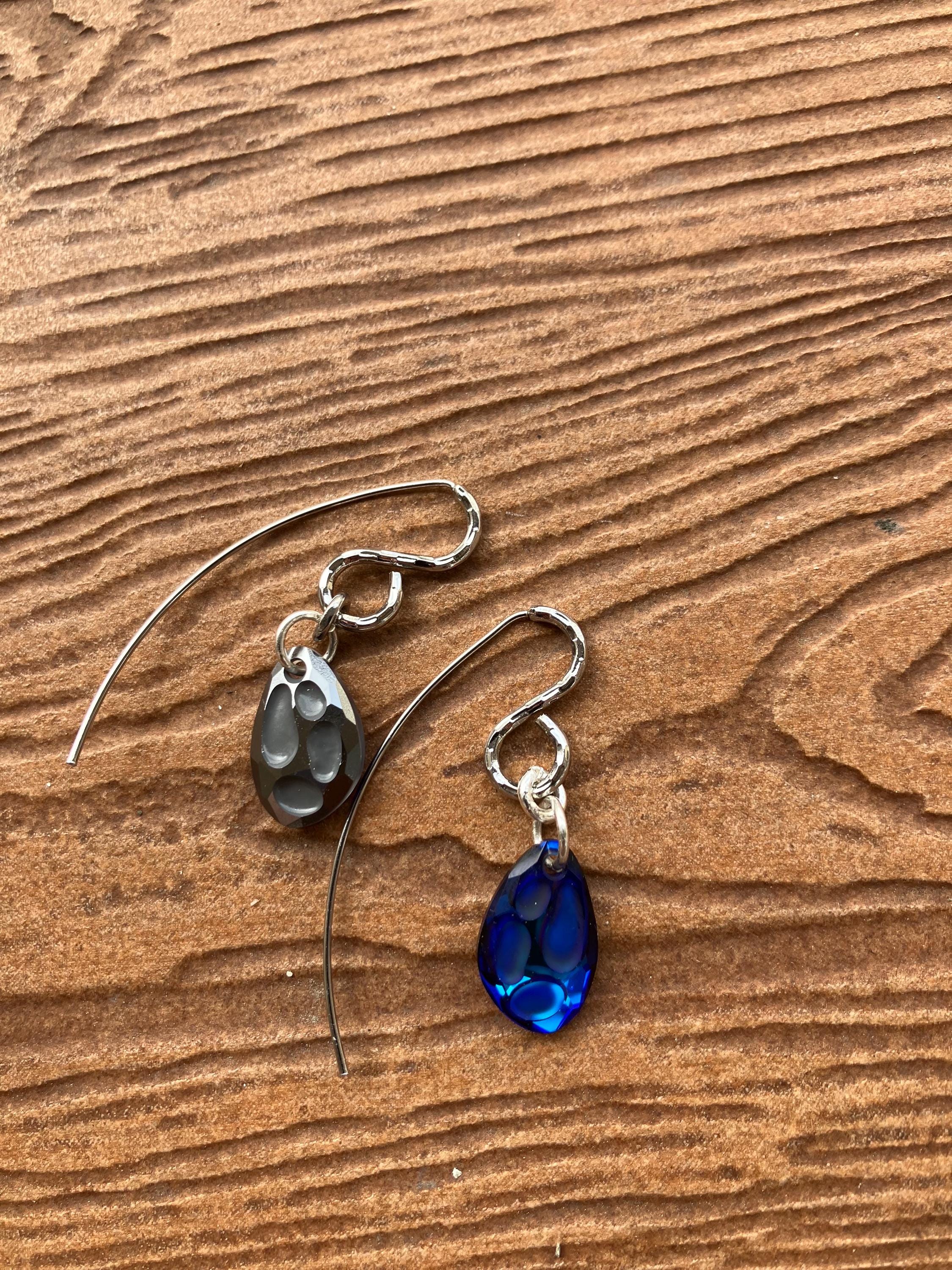 boucles modernes argent 925 et cristaux bleus radiolaires autrichiens