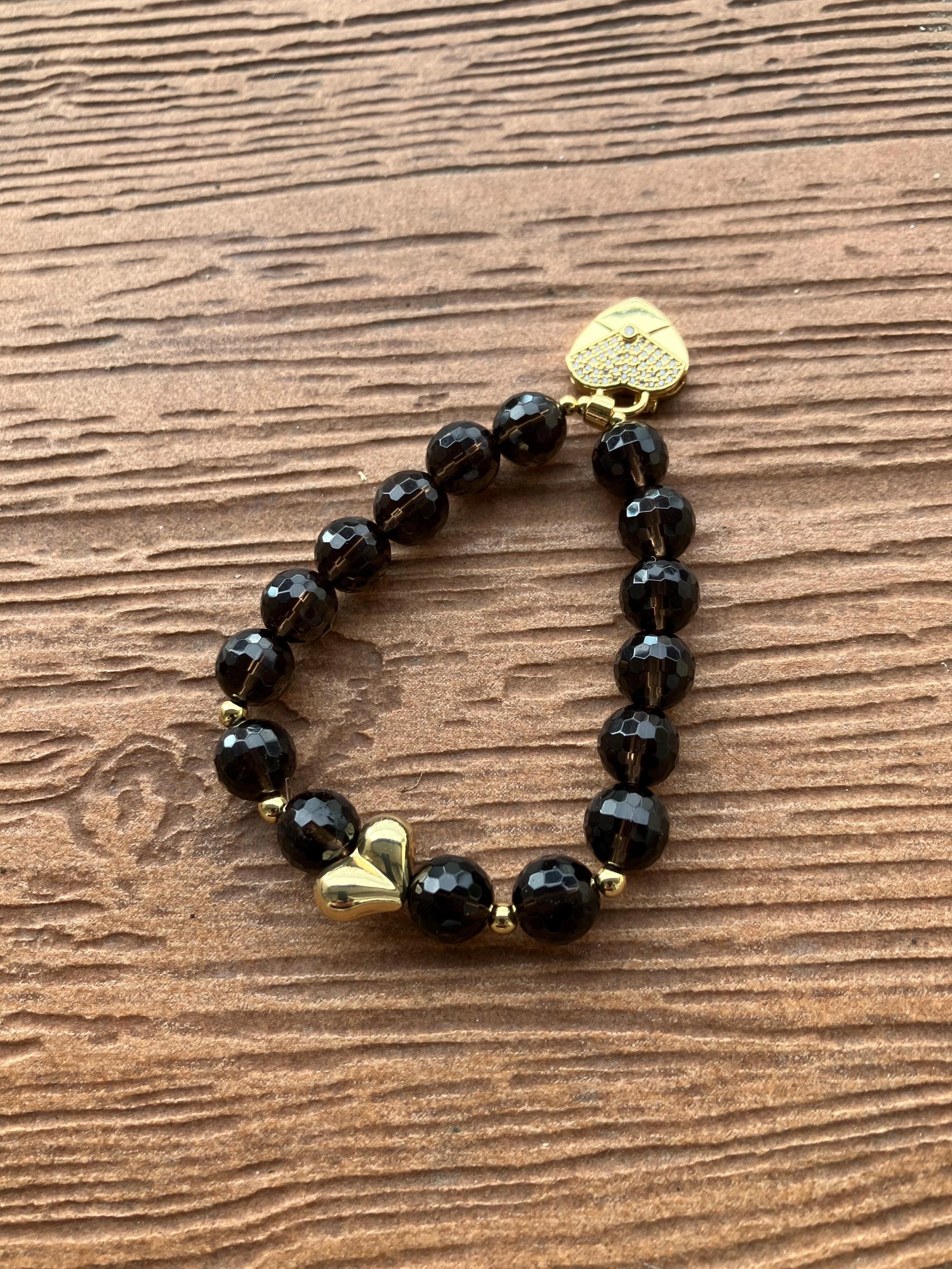 bracelet chic cœur aurifie de perles semi précieuse en quartz fume facettée