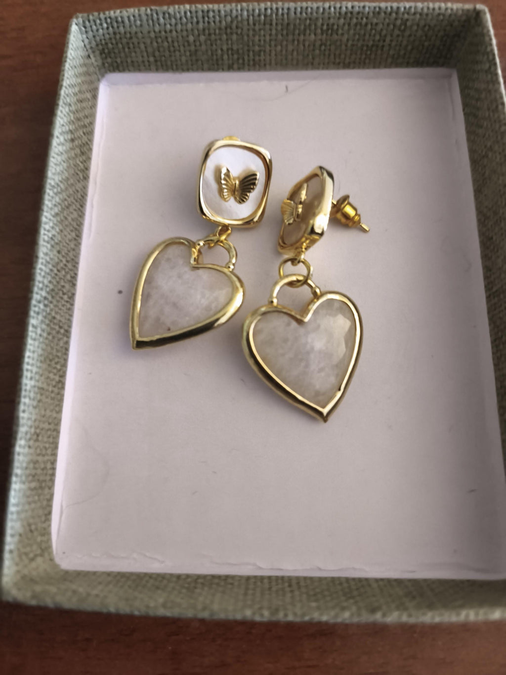 Boucles, boucles cœur, papillon, semi précieuse, pierre de lune, plaqué or 14k