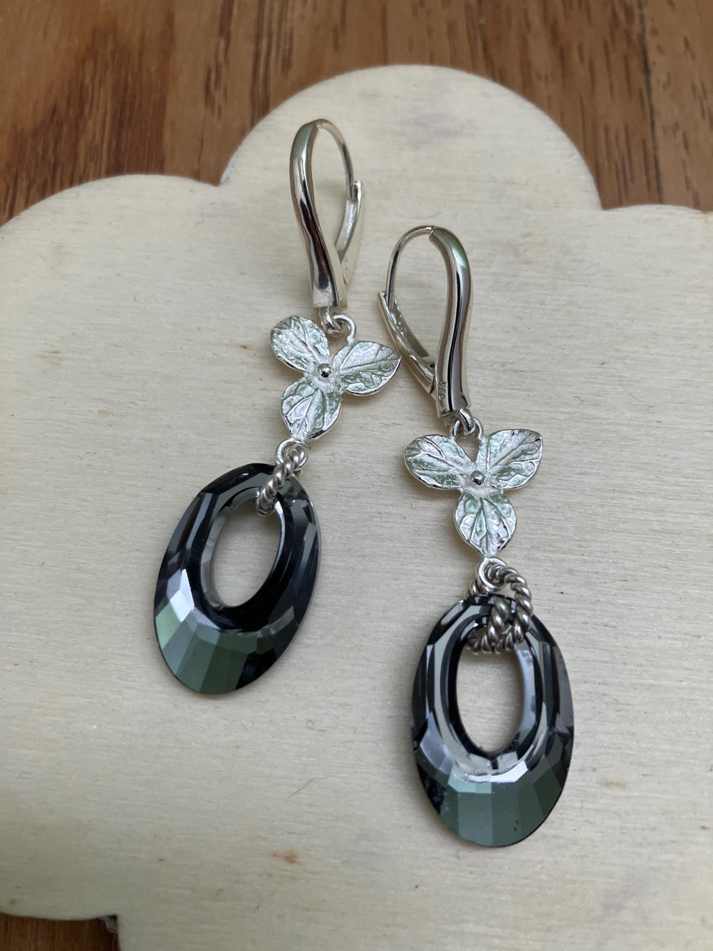 Boucles, boucles d oreilles cristal Swarovski, boucles argent 925, boucles fleur, boucles grises, boucles argent