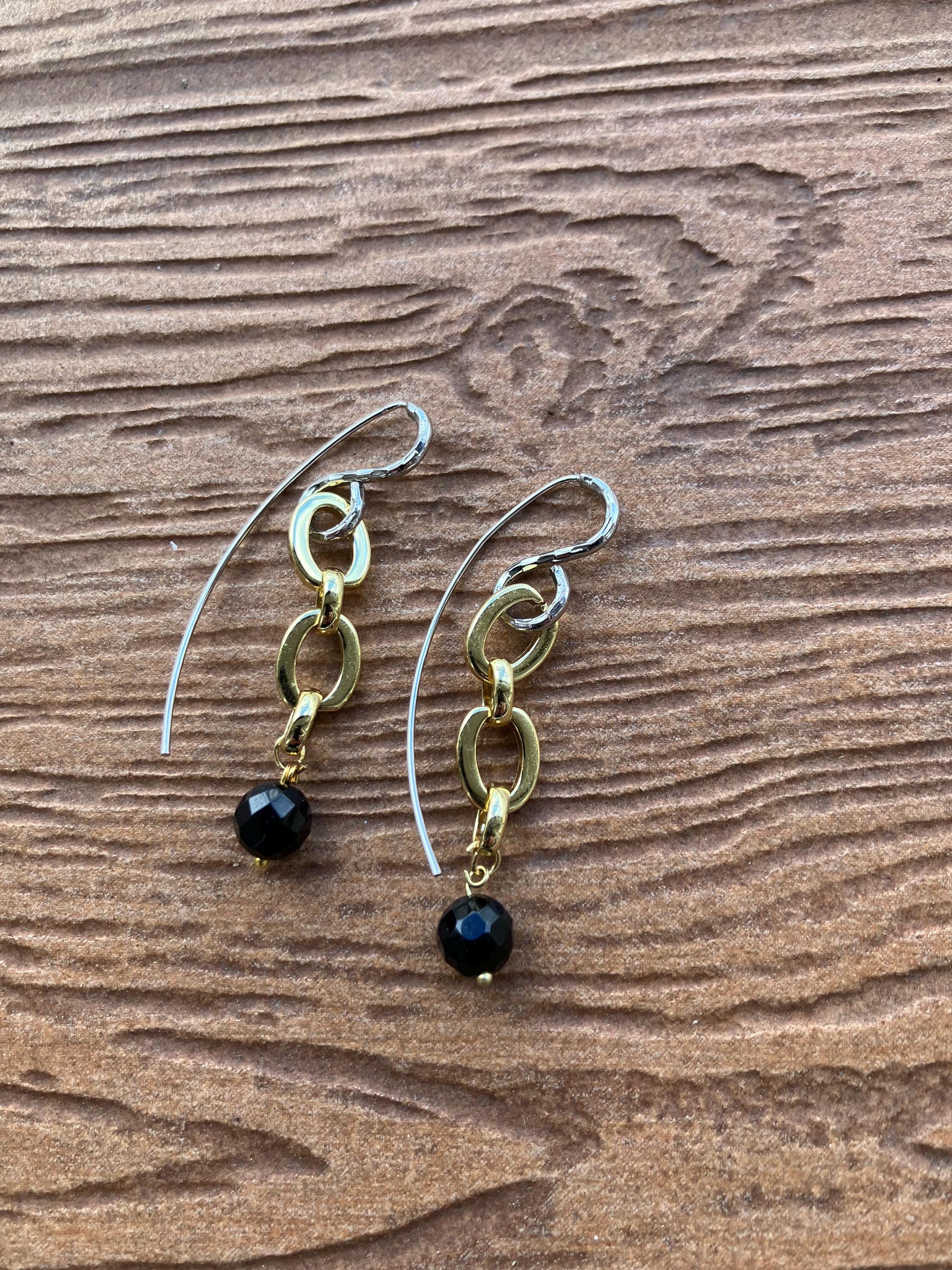 Boucles modernes originales en argent, plaqué or et semi précieuse onyx noir facette