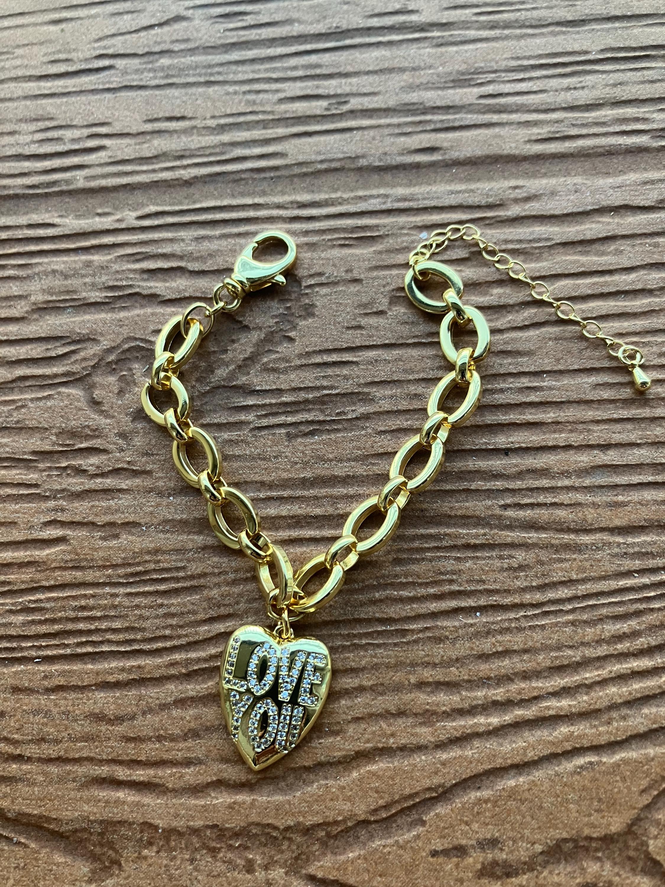 bracelet chic chaîne épaisse laiton plaqué or 18 carats maillons ovales entrelacés avec son Charm cœur expressif Love you en laiton aurifie