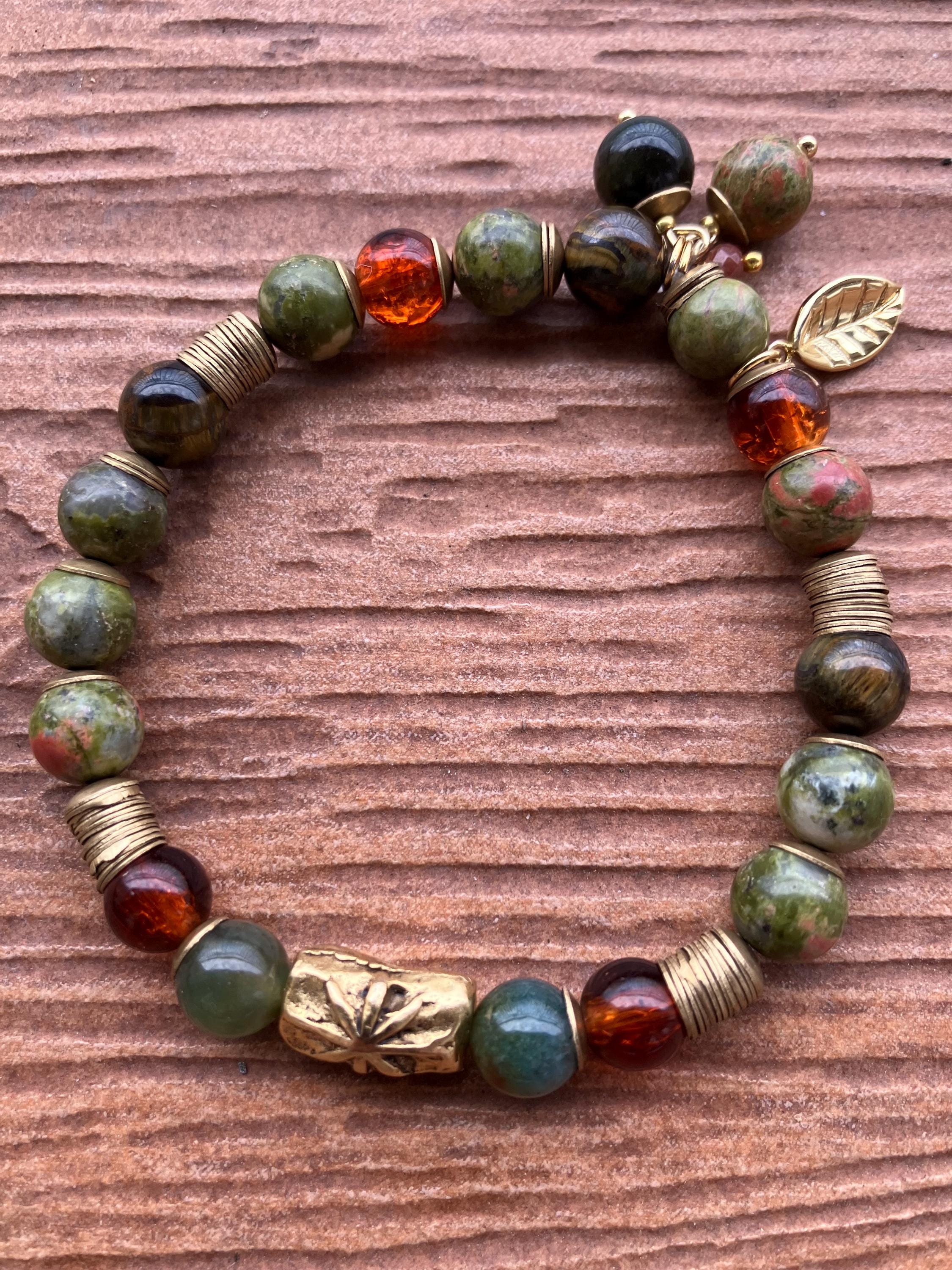 Bracelet ethnique chic semi précieuse unakite, œil de tigre, jade vert, étain massif et verre indien