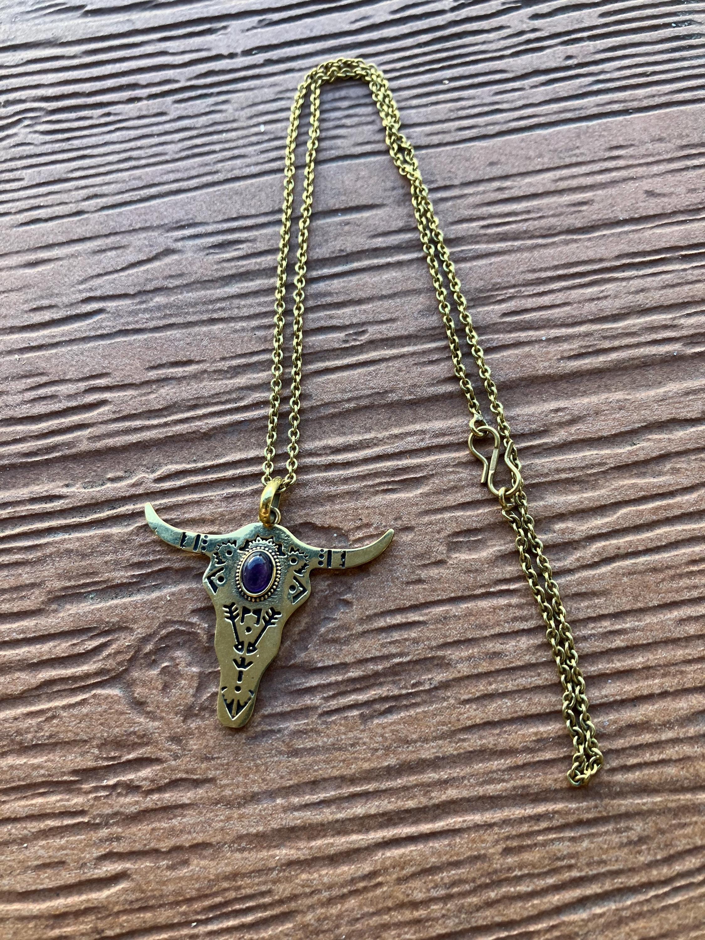 Collection Hommes - Collier chaîne en laiton brut avec magnifique pendentif en tête de taureau en laiton massif avec pierre semi précieuse